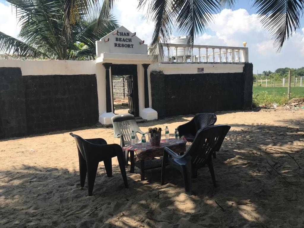 Chan Beach Resort Bahur エクステリア 写真